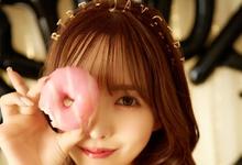 衣襟大开“美胸见客”三上悠亚晒床照，春光一览无遗，粉丝：刚拍完片吗？-沐风文化