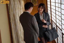 WAAA-106 黎明不要来！痴欲女上司逮到机会手口并用上位摇 疯狂榨汁一发又一发-沐风文化