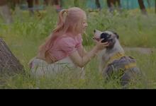 李小璐复出后人气回升，携10岁甜馨逛街，母女俩穿搭却引争议-沐风文化